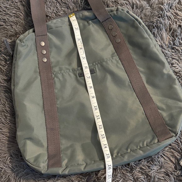 Columbia Sage Green Tote with Gray Straps - Picture 6 of 7